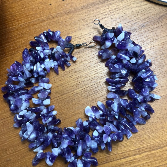 Amethyst chip necklace & matching earrings - Picture 3 of 4